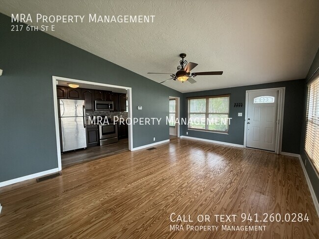 Foto del edificio - 217 6th St E
