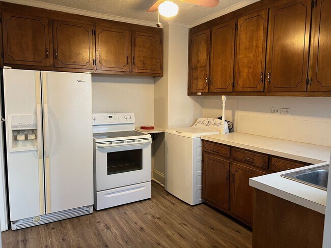 Foto del edificio - Cute 2 Bedroom/ 1 Bath Ranch Home in Salis...