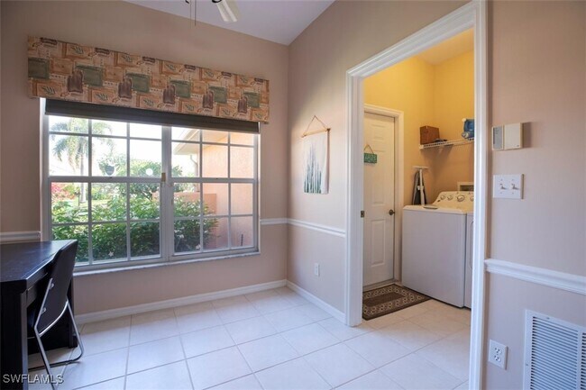 Foto del edificio - 7030 Lone Oak Blvd