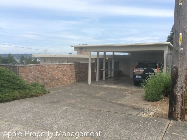 Foto del edificio - 4 br, 2 bath House - 2570 26th Ave W