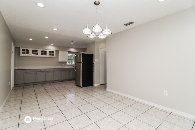 Building Photo - 3227 Wallington Dr