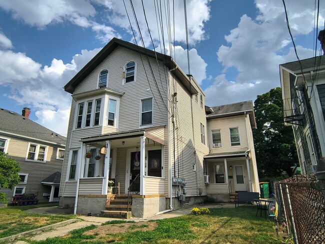 Building Photo - 79 Hamlet Ave