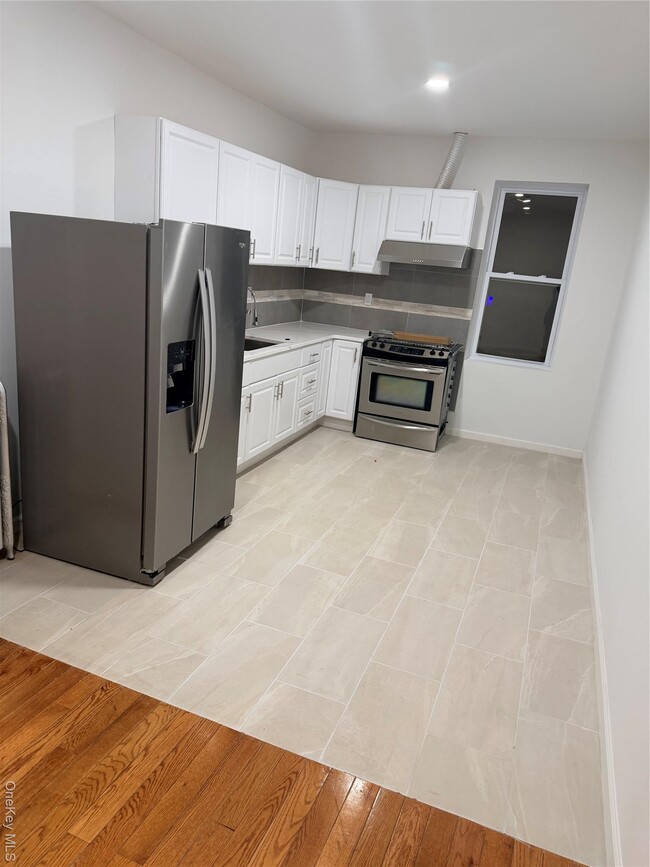 Building Photo - 31-09 102nd St