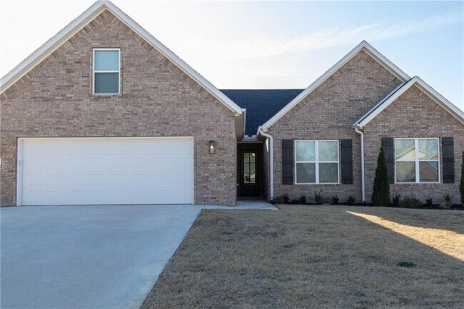 Building Photo - 5653 Poppy Ave