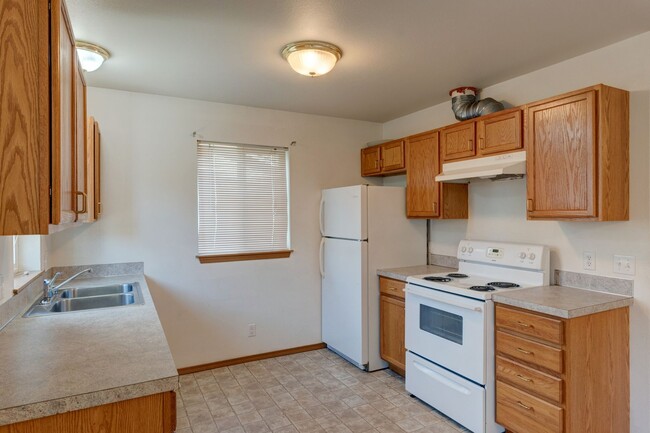 Foto del edificio - 1245-1431 NW Falls Creek Lp
