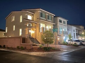 Building Photo - 7008 W Steele Canyon St