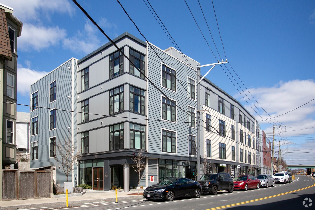 197 Union Square Apartments at 197 Washington St Somerville, MA
