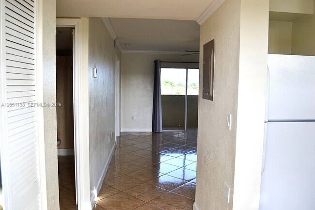 Building Photo - 14971 SW 82nd Ln