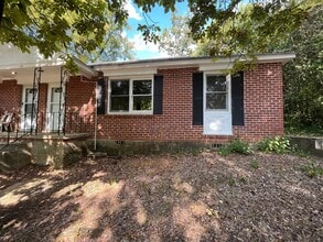 Building Photo - 39 Muscogee Dr
