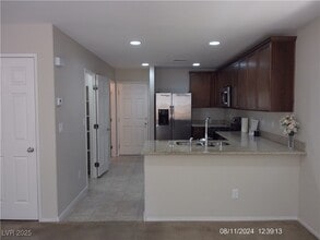 Building Photo - 8643 Rowland Bluff Ave