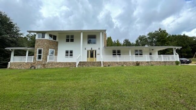 Building Photo - 179 Parker Ln