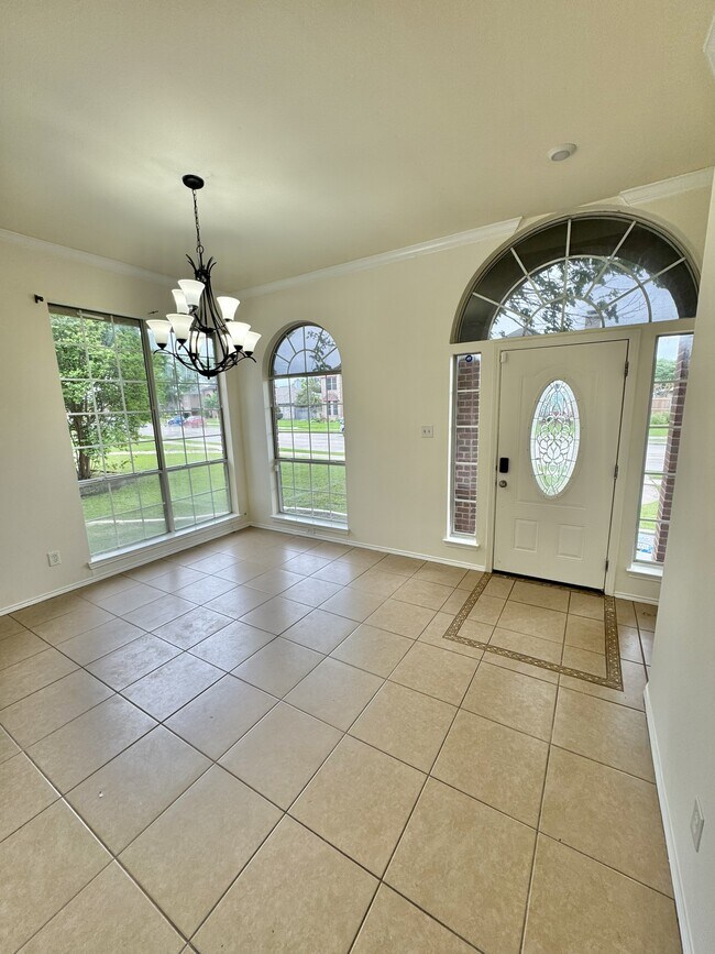 Foto del edificio - 5606 Allen Ln