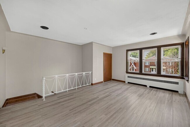 Building Photo - 3969 Fillmore St