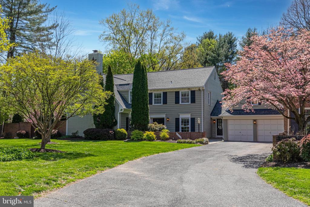 Foto principal - 10210 Democracy Ln