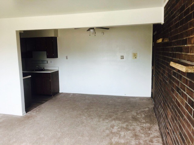 Foto del edificio - 3928 W 124th St