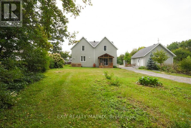 Building Photo - 1429 Meadow Dr