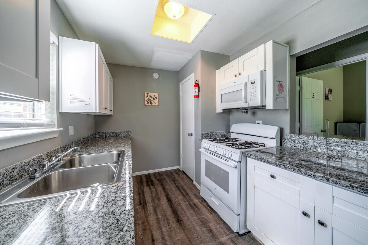 Foto principal - 1100 Leeland St