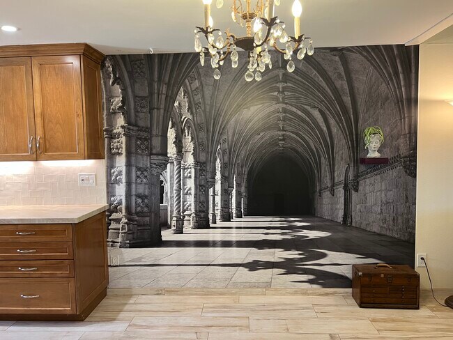 Mural del Monasterio de Lisboa - 17738 Valle de Lobo Dr