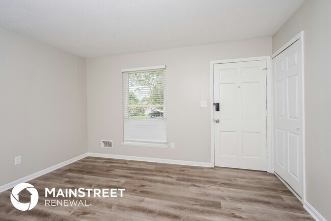 Foto del edificio - 5911 Carmelwood Cir