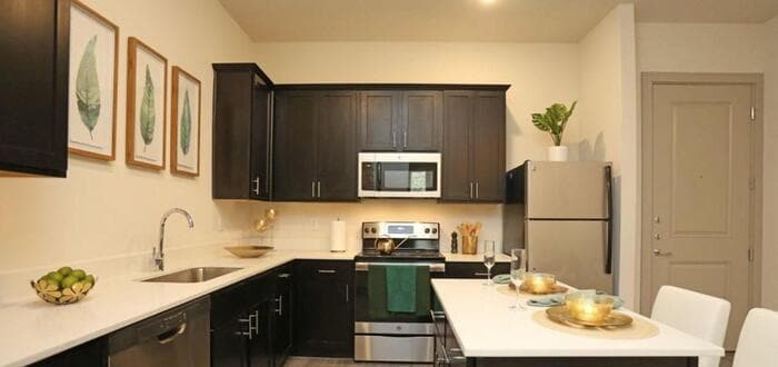 Building Photo - 4509 Mt Vernon St