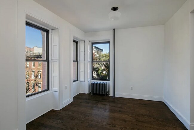 Foto del edificio - 395 Bleecker St