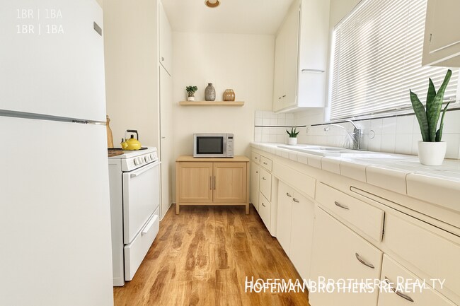 Foto del edificio - 1350 Laurel Ave