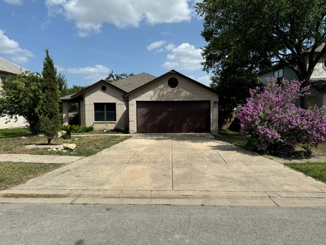 Building Photo - 7622 Forest Vale