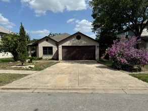 Building Photo - 7622 Forest Vale