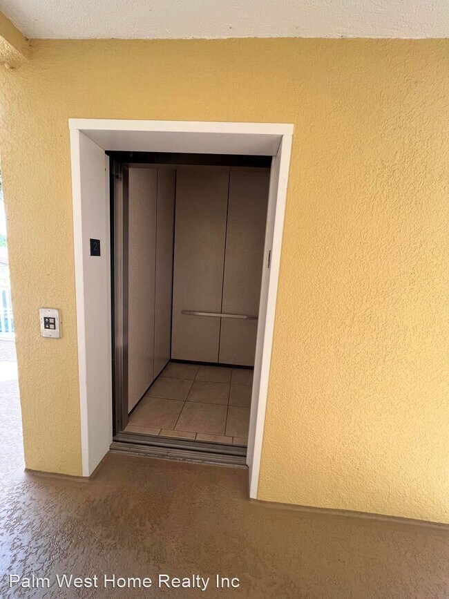 Building Photo - 3 br, 2 bath House - 1300 Canopy Walk Ln U...