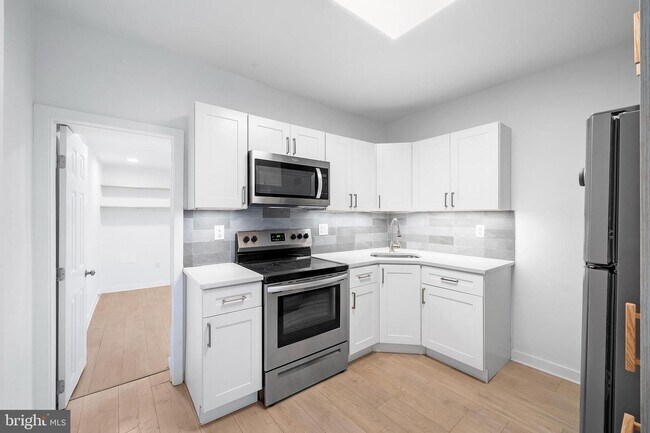Building Photo - 2629 Braddock St