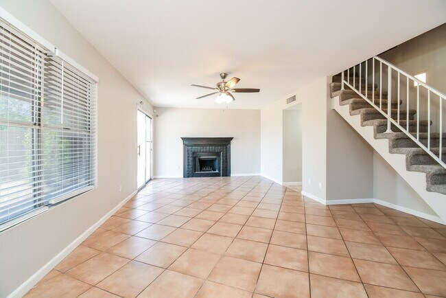 Foto del edificio - 4755 W Wahalla Ln