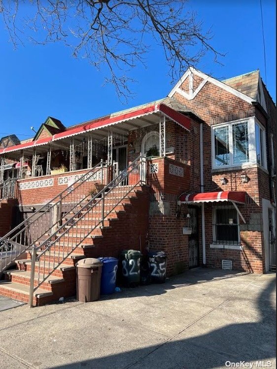 Primary Photo - 825 Avenue Z