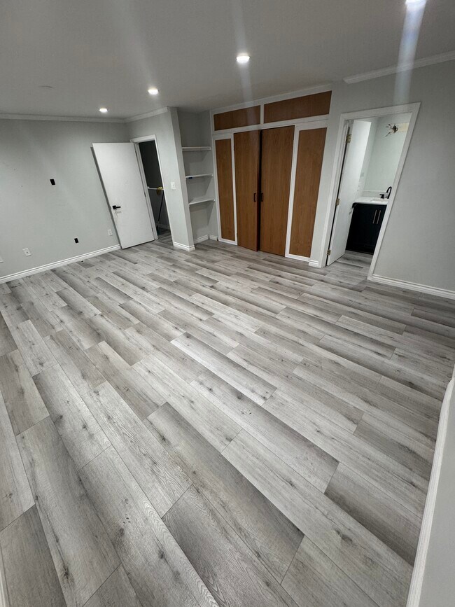 Foto del edificio - 6631 Heliotrope Ave