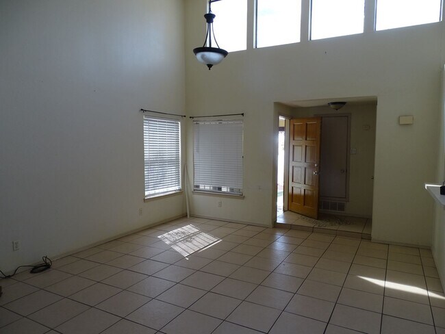 Foto del edificio - 7250 Shire Way