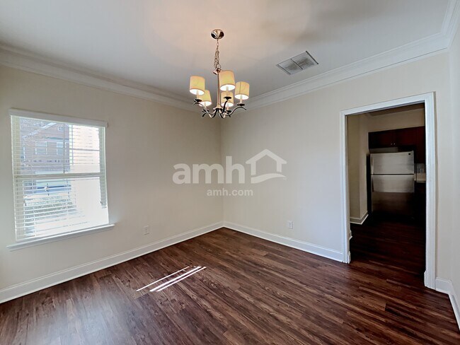 Foto del edificio - 2564 Beal Street