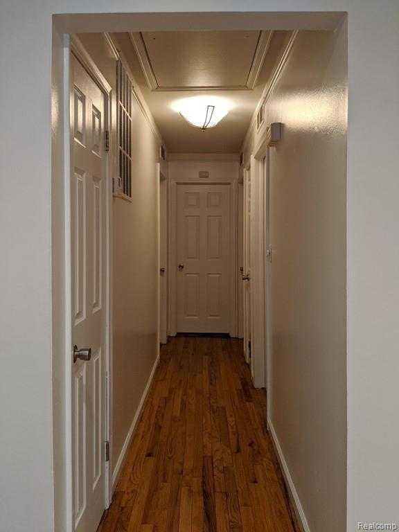 Building Photo - 2574 Greenfield Rd