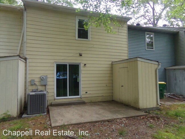 Building Photo - 2 br, 1.5 bath House - 3910 Autumn Woods Ct.