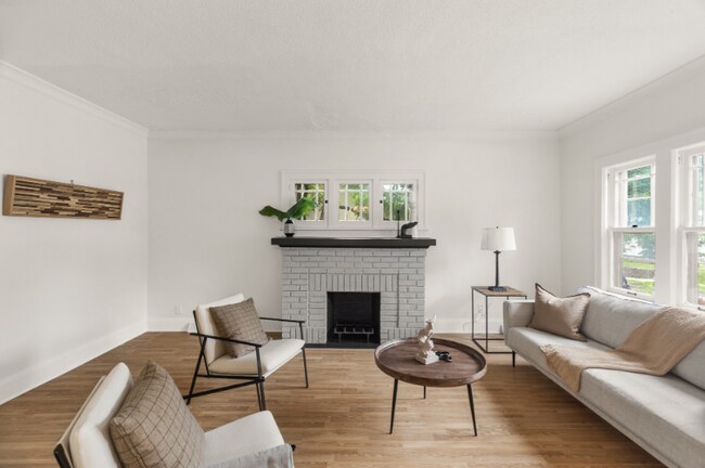 Foto del edificio - 1714 N Vincent Ave