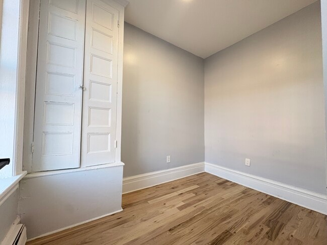 81 Bostwick Ave 3R - 76A Bostwick Ave