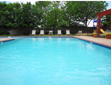 Piscina - Cedar Point Apartments