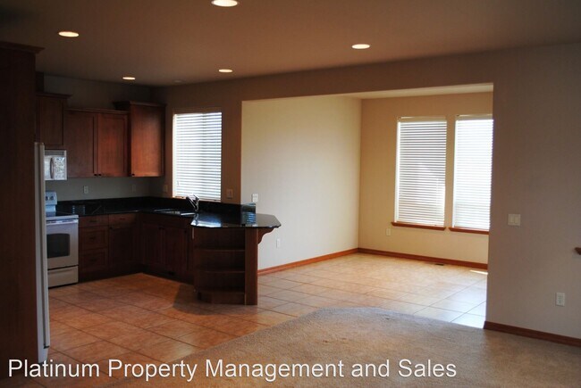 Foto del edificio - 3 br, 2.5 bath House - 1040 Corum Circle