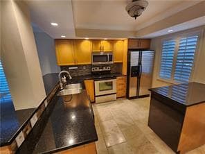Building Photo - 3055 Riviera Dr