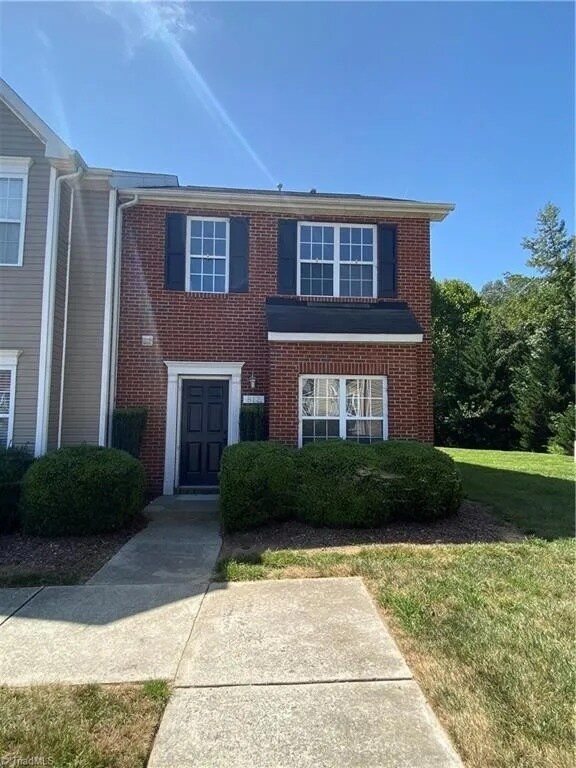 Foto principal - 812 Brittany Way