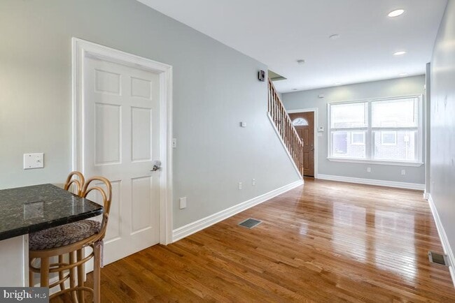 Photo - 2243 Kimball St House