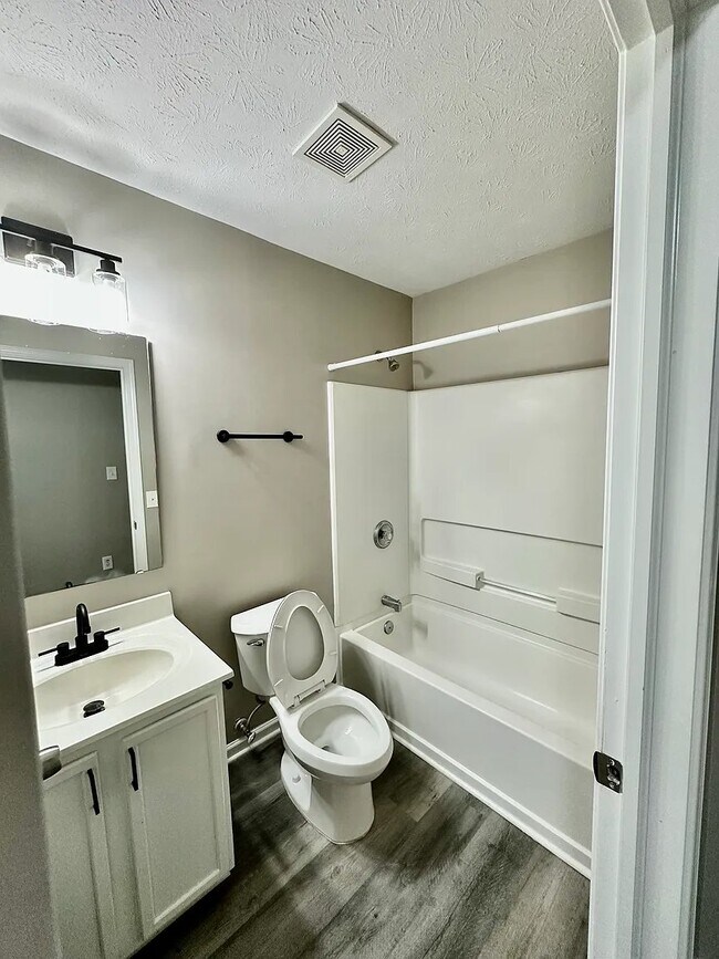 Foto del edificio - 13389 Kimberlite Dr