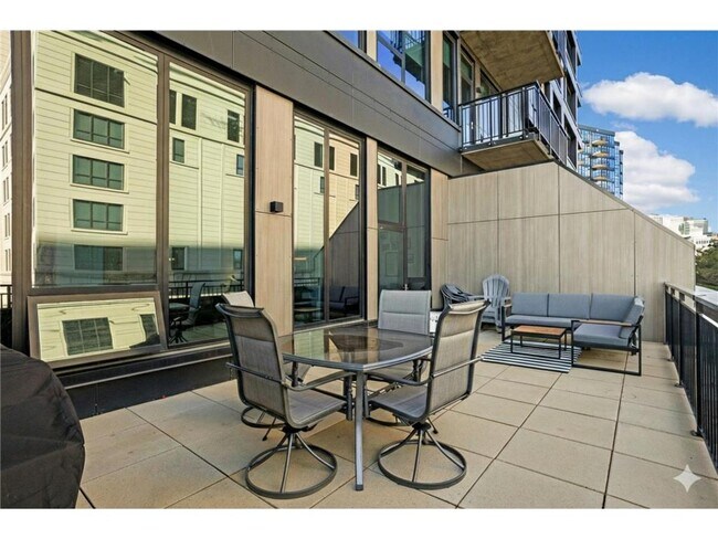 Building Photo - 1240 S 2nd St