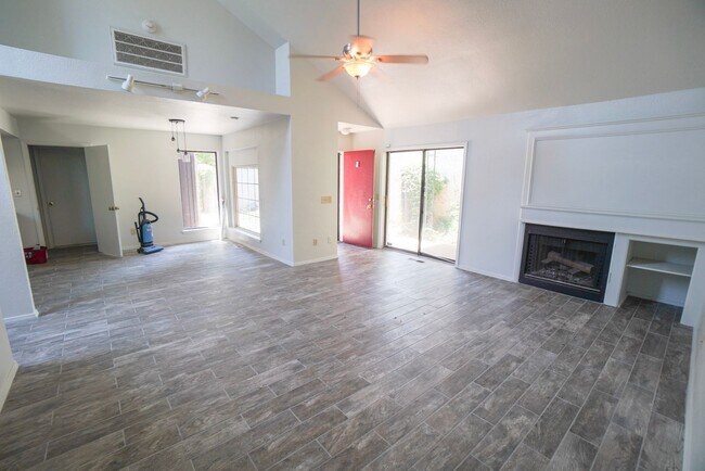 Foto del edificio - 3 Bed, 2 Bath home in Norman