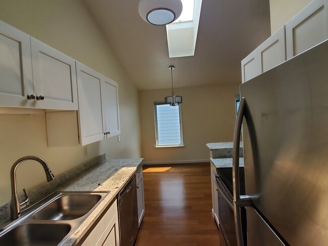 203 Kitchen with Vaulted Ceiling - Beachwood Homes in Kirkland