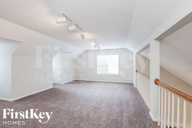 Foto del edificio - 7031 Reedy Creek Road