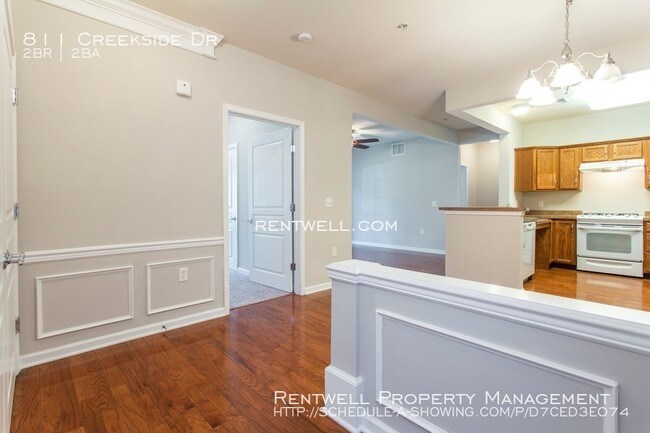 Building Photo - 811 Creekside Dr